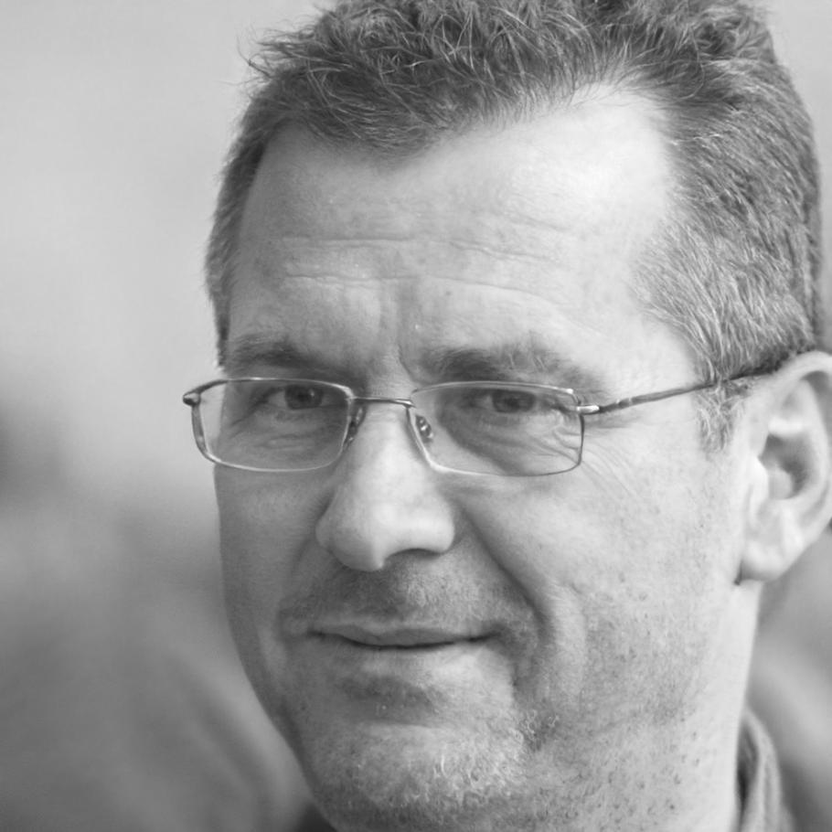 Portrait de Timothée Verneuil, formateur en finance